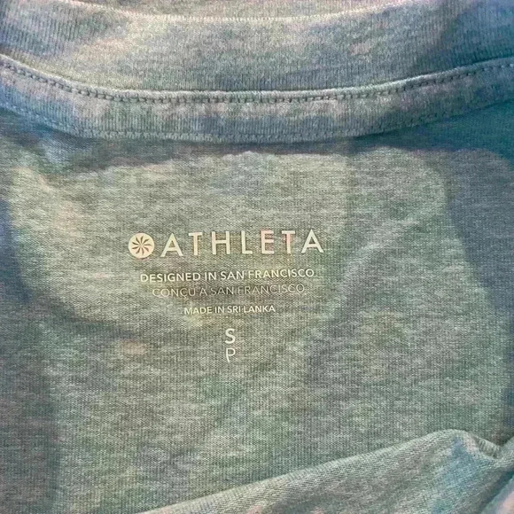 Athleta Tank Light Heathered Blue Small 17 inches pit to pit 22 inch length - Picture 5 of 6